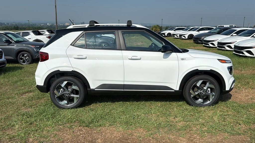 2026 Hyundai VENUE SEL W/Two-Tone Roof