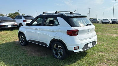 2026 Hyundai VENUE SEL W/Two-Tone Roof