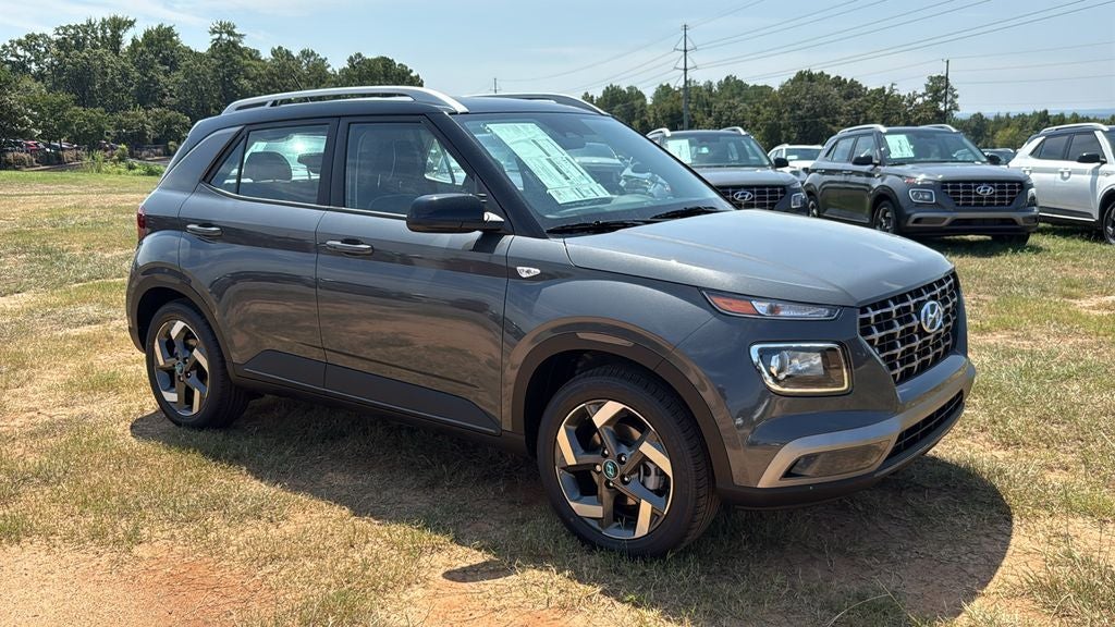 2026 Hyundai VENUE SEL W/Two-Tone Roof