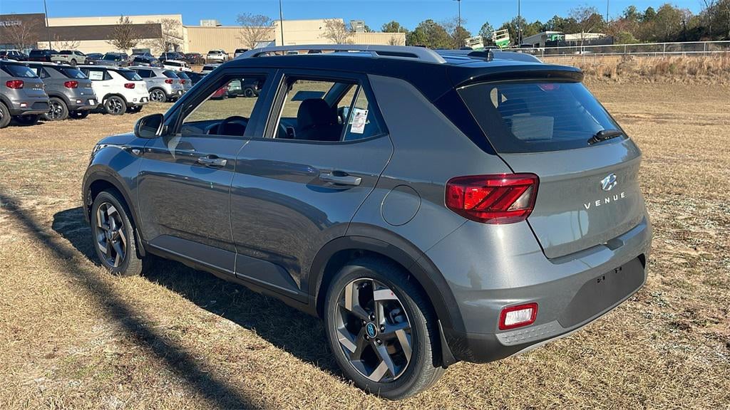 2026 Hyundai VENUE SEL W/Two-Tone Roof