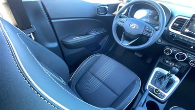 2026 Hyundai VENUE SEL W/Two-Tone Roof