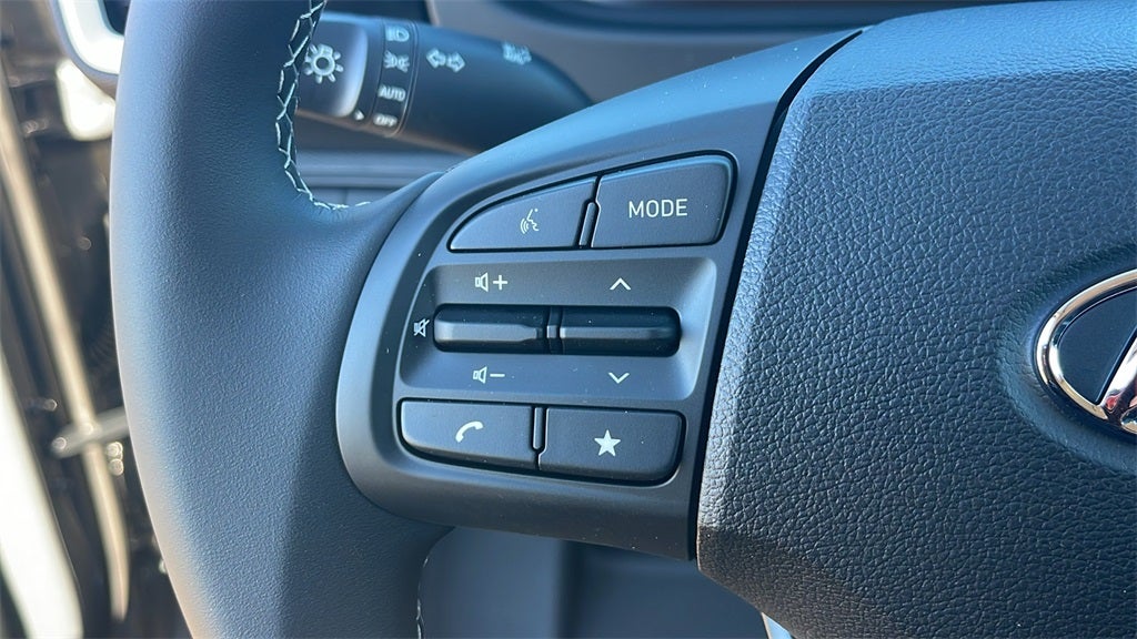 2026 Hyundai VENUE SEL W/Two-Tone Roof