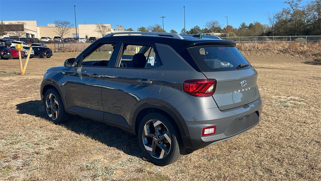 2026 Hyundai VENUE SEL W/Two-Tone Roof