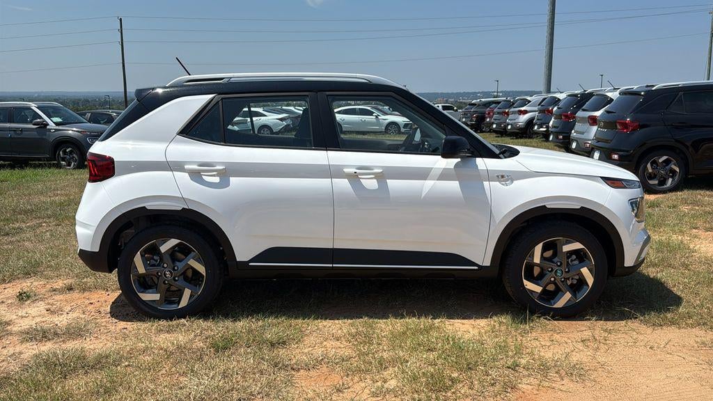 2026 Hyundai VENUE SEL W/Two-Tone Roof