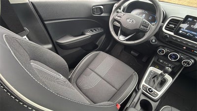 2026 Hyundai VENUE SEL W/Two-Tone Roof