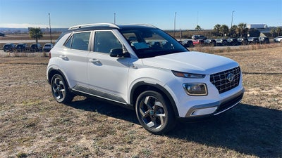 2026 Hyundai VENUE SEL W/Two-Tone Roof