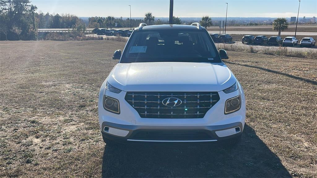 2026 Hyundai VENUE SEL W/Two-Tone Roof