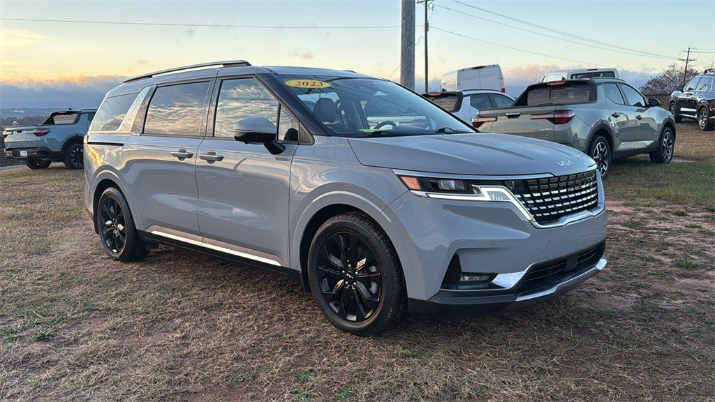 2023 Kia Carnival SX