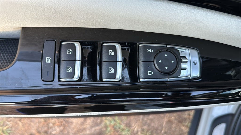 2023 Kia Carnival SX