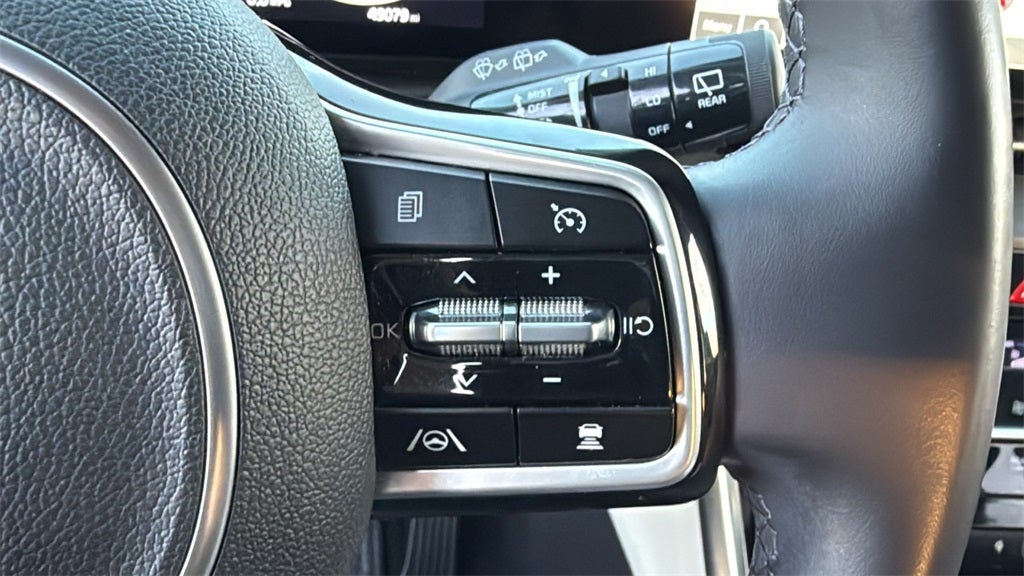 2023 Kia Carnival SX