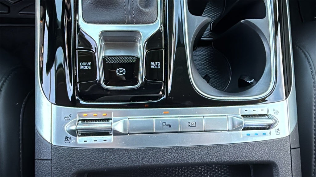 2023 Kia Carnival SX