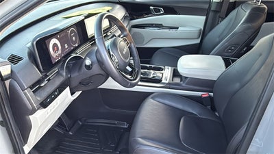 2023 Kia Carnival SX