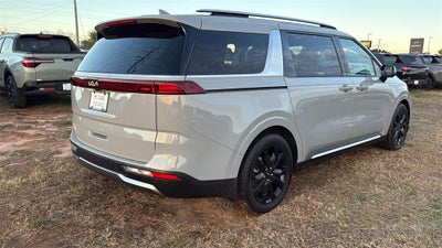 2023 Kia Carnival SX