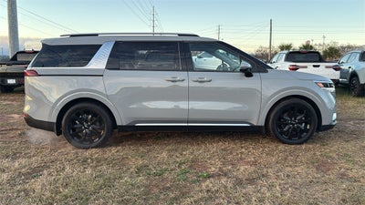 2023 Kia Carnival SX