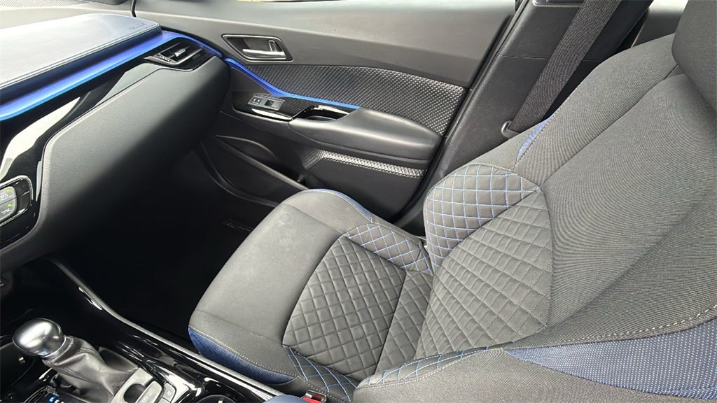 2021 Toyota C-HR XLE