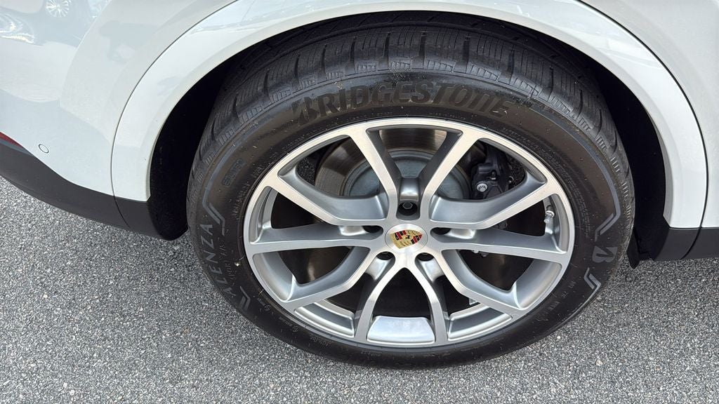 2024 Porsche Cayenne Base