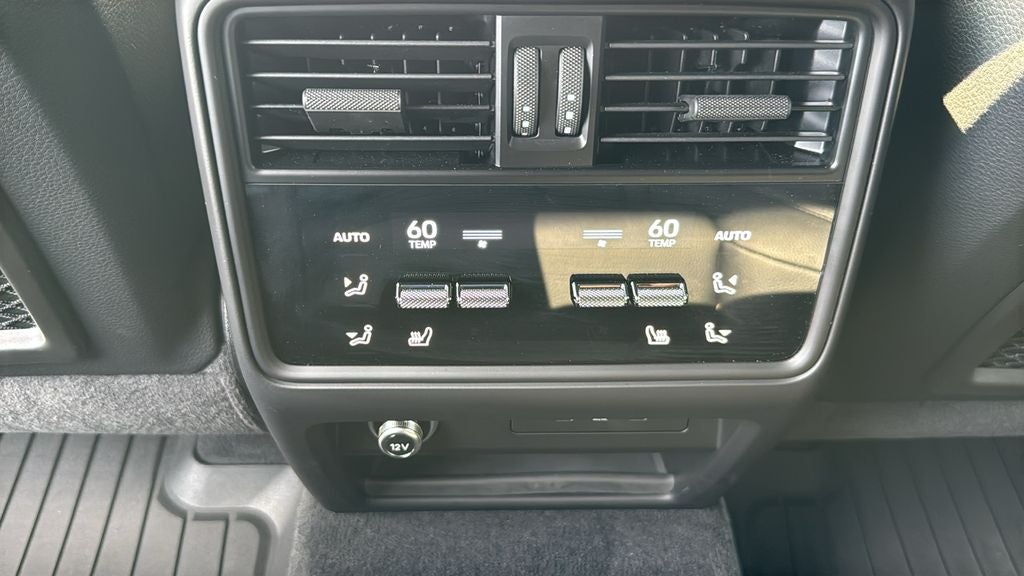 2024 Porsche Cayenne Base