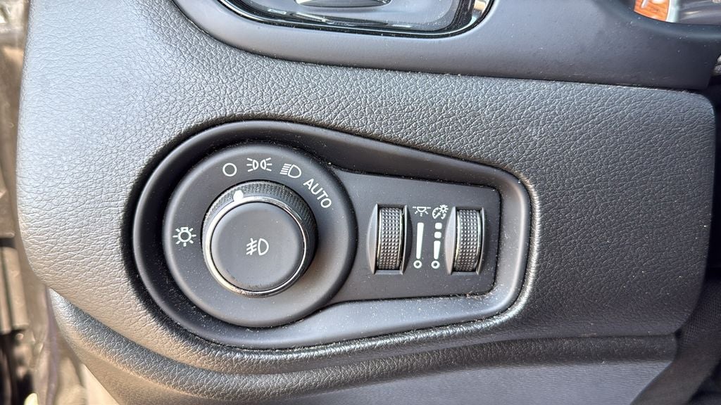 2023 Jeep Renegade Altitude
